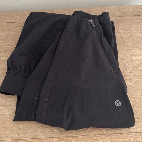 New without Tags Full Length Adapted State High Rise Jogger in Black  - Size 4 - Picture 7 of 8